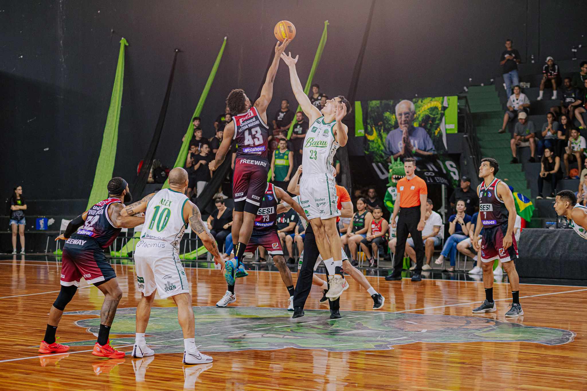 Em clima de Halloween, Bauru Basket vence o Sesi/Franca pelo NBB Caixa