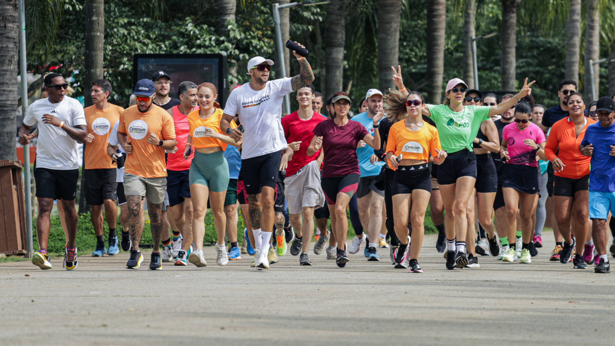 Grupo de corredores agitam São Paulo