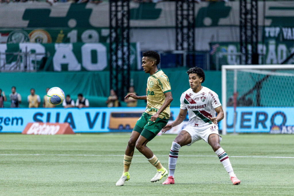 Fluminense garantiu uma vitória crucial por 1 a 0 contra o Palmeiras em 8 de dezembro de 2024
