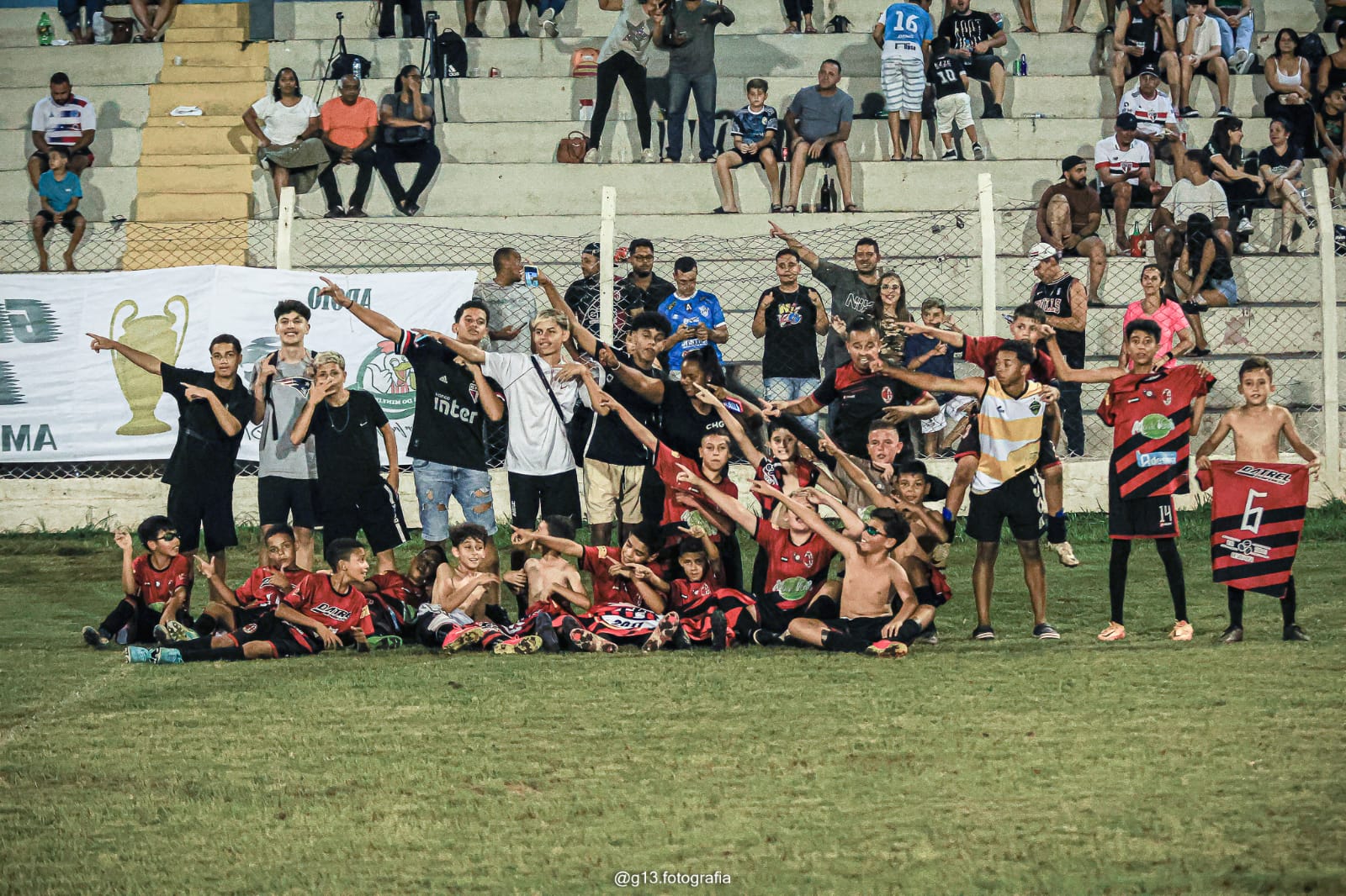 SUB-11 DA ESCOLINHA CHG SPORTS GARÇA-SP E CAMPEAO