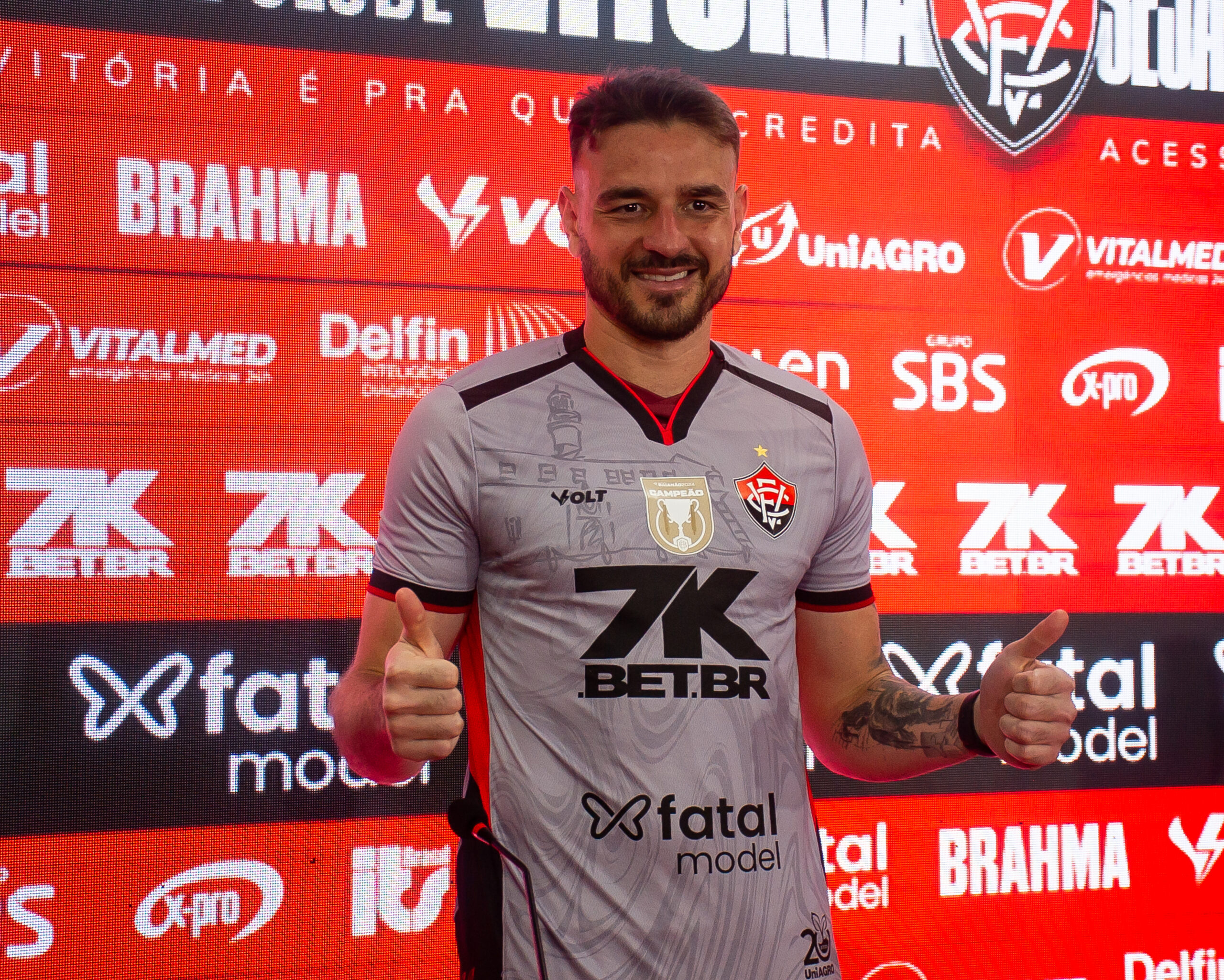 VITORIA APRESENTA OFICIALMENTE SEU NOVO GOLEIRO GABRIEL FUZATO EX-CURITIBA