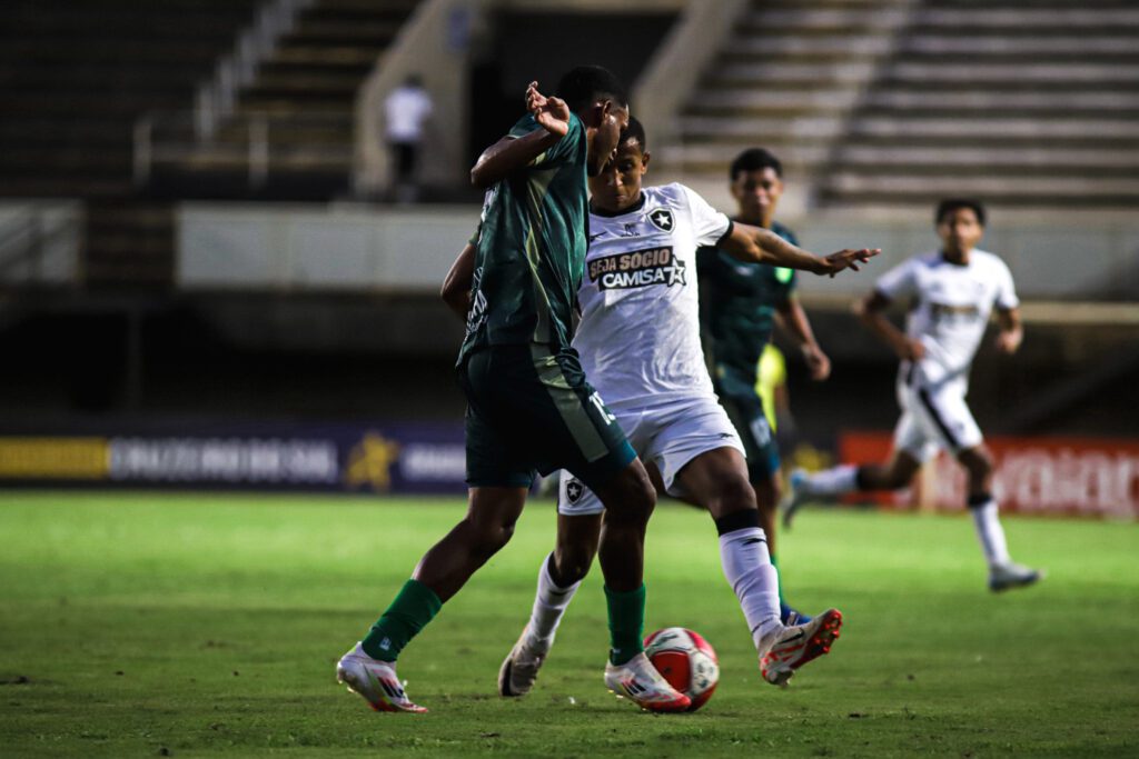 BOTAFOGO GANHA DO FLORESTA-CE POR 1X0 PELA COPA SAO PAULO DE FUTEBOL JUNIOR