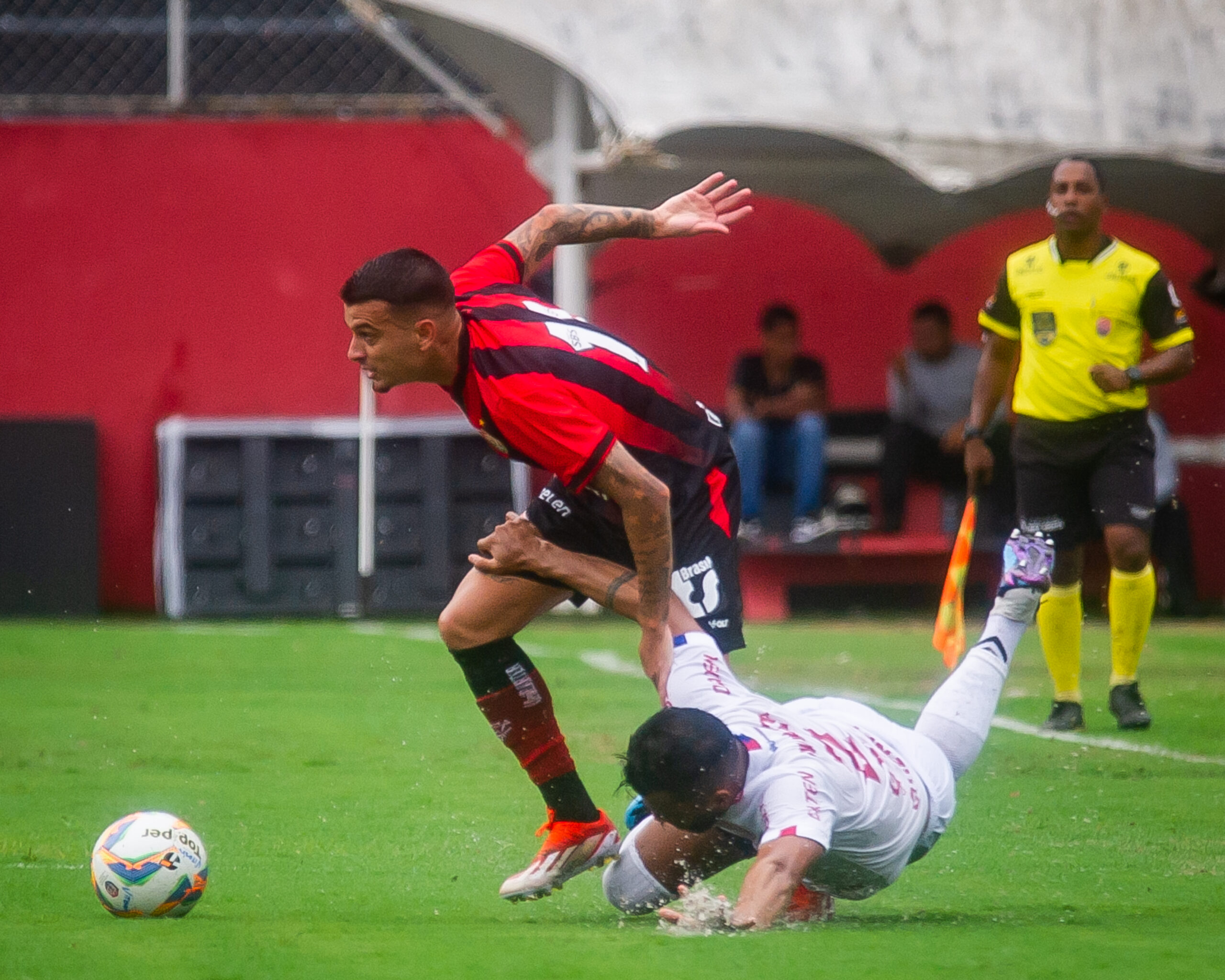 VITORIA 0X0 BARCELONA DE ILHEUS FICAM NO EMPATE NO NO CAMPEONATO BAIANO