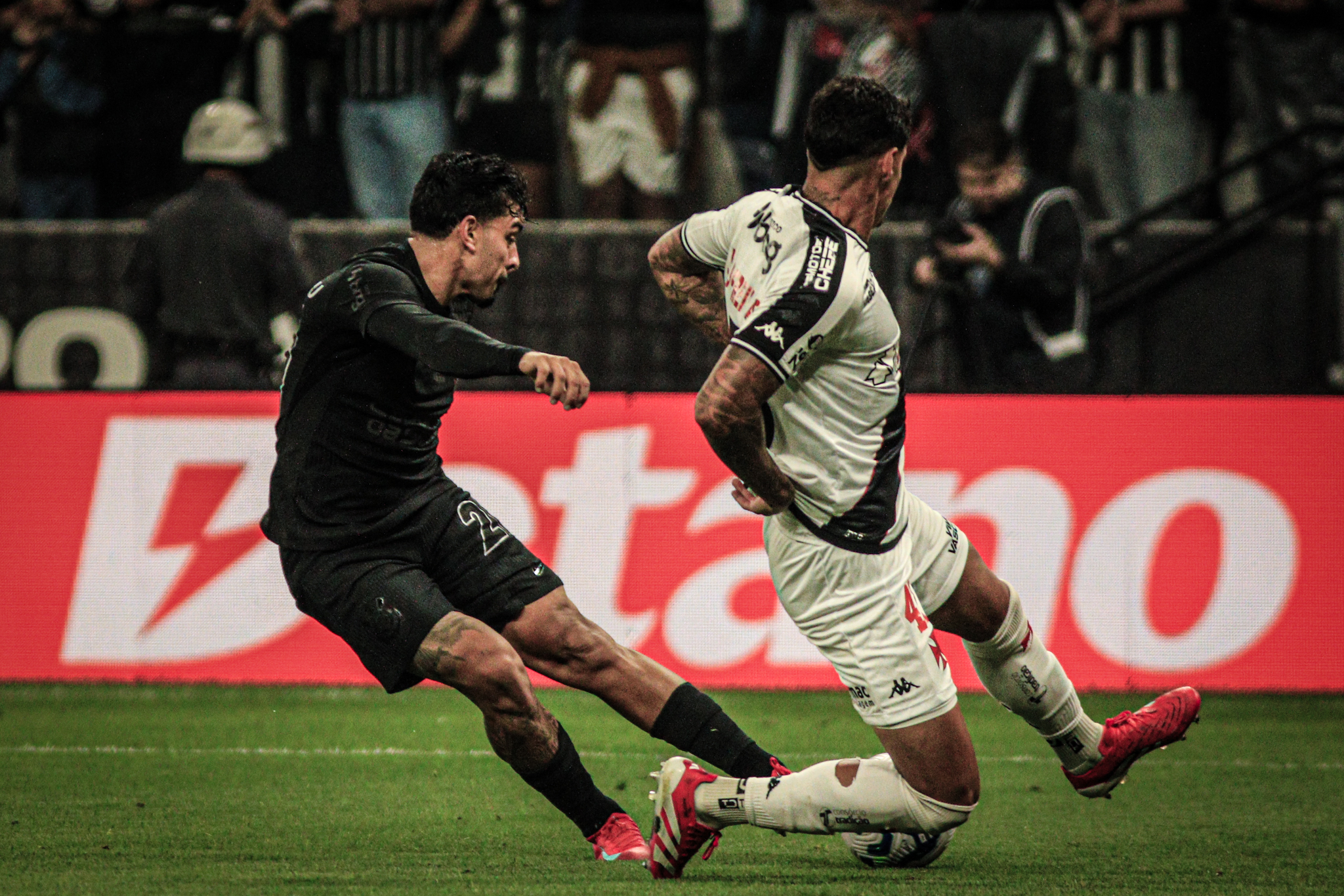 CORINTHIANS VENCE VASCO POR 3X0 NA NEO QUIMICA ARENA JOGO VALIDO PELO CAMPEONATO BRASILEIRO