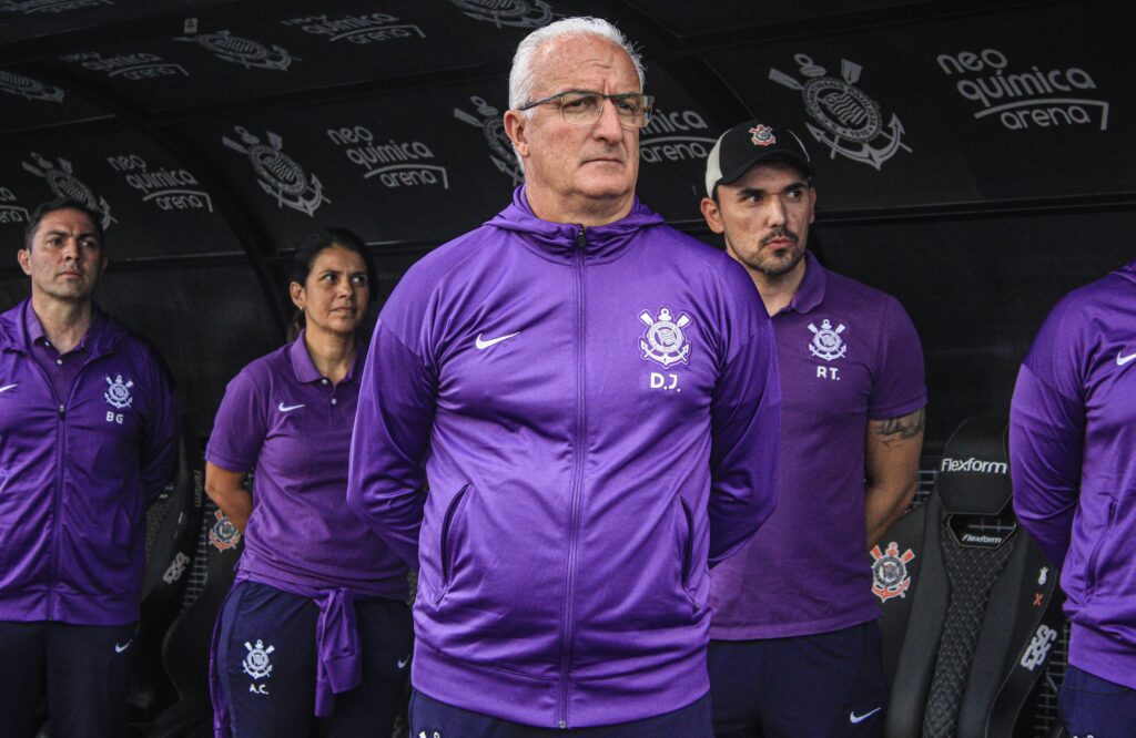 CORINTHIANS VENCEU SANTOS POR 1X0 PELO CAMPEONATO BRASILEIRO 