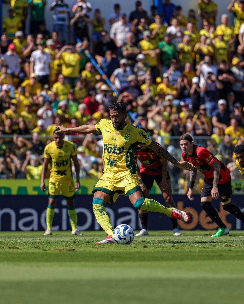 MIRASSOL VENCE O SPORT POR 1X0 PELO CMPEONATO BRASILEIRO