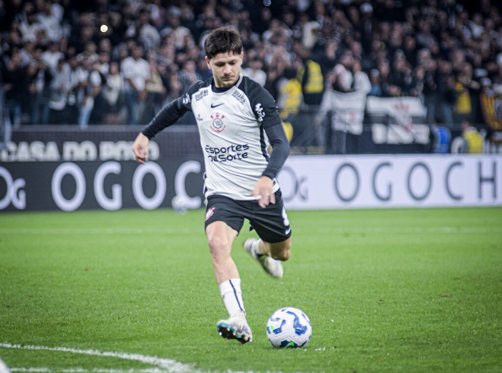 CORINTHIANS EMPATA COM VITORIA POR 0X0 EM CASA