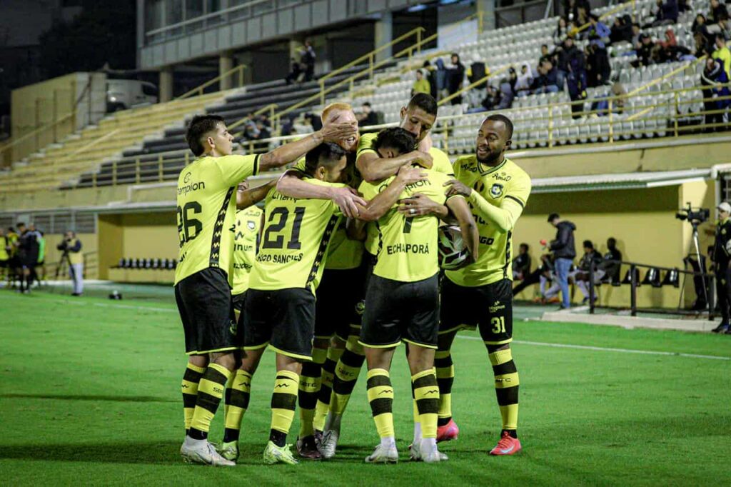 SAO BERNARDO VENCE EM CASA POR 2X0 PONTE PRETA 