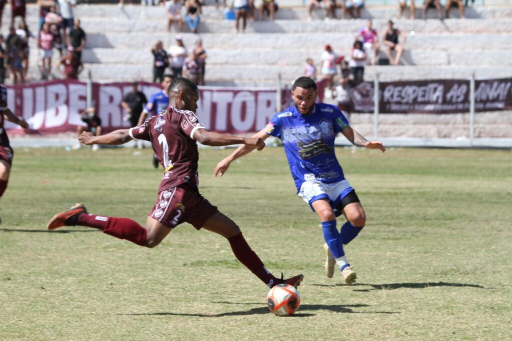 BEIJA-FLOR GANHA DO REDENTOR EM PARTIDA VALIDA PELA COPA SEMEL 