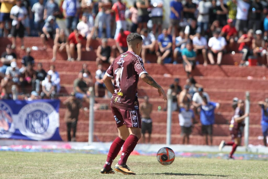 BEIJA-FLOR GANHA DO REDENTOR EM PARTIDA VALIDA PELA COPA SEMEL 