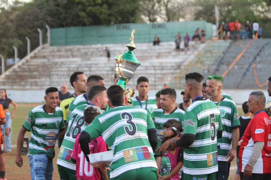 BEIRA RIO E CAMPEAO DA 2 DIVISAO DA LIGA BAURUENSE