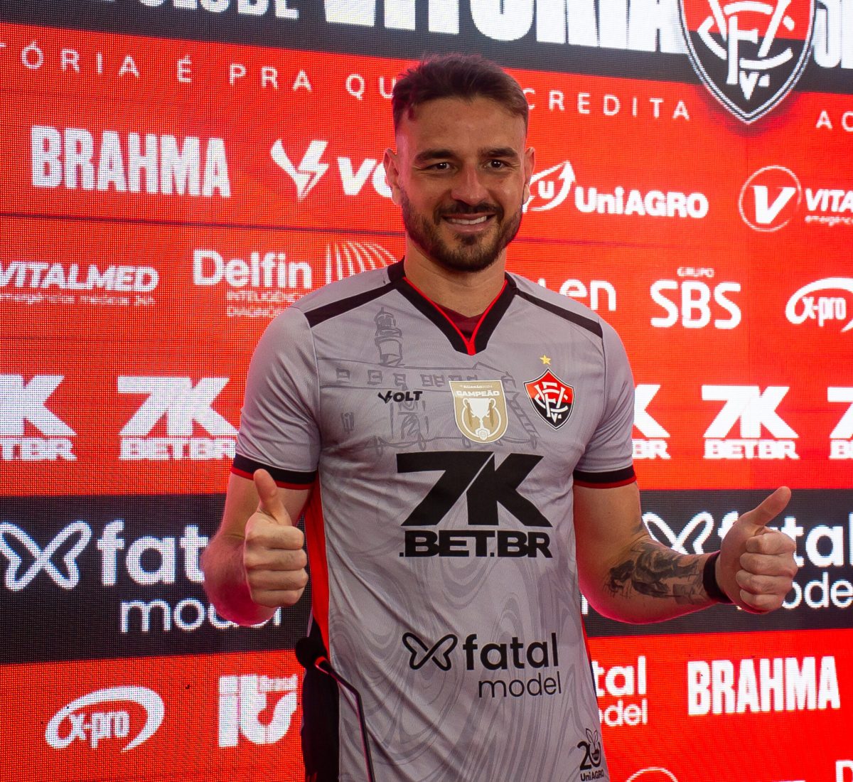 VITORIA APRESENTA OFICIALMENTE SEU NOVO GOLEIRO GABRIEL FUZATO EX-CURITIBA