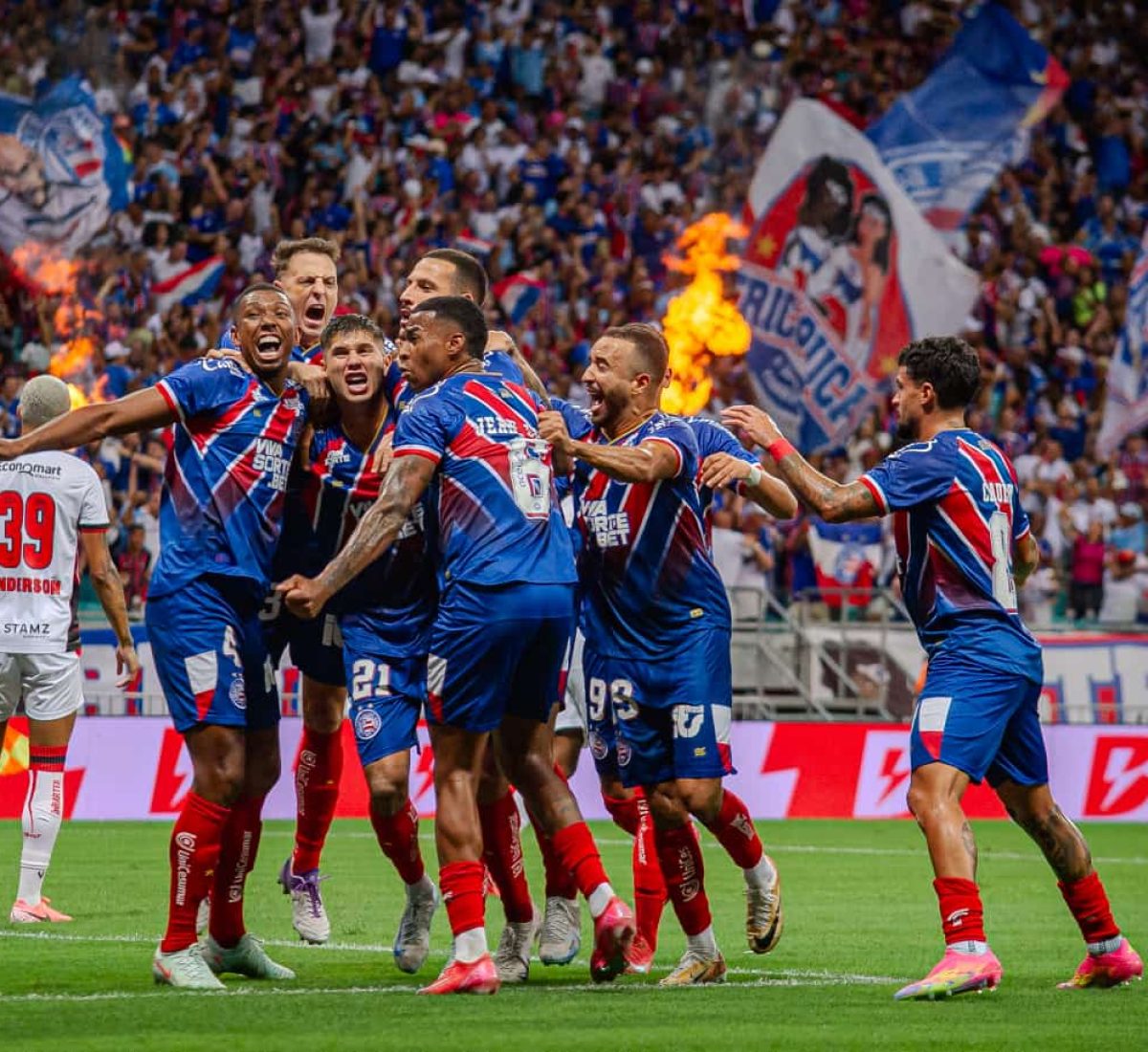 BAHIA SAI NA FRENTE DIANTE DO VITORIA PELA 1 FINAL E JOGA PELO EMPATE PARA SER CAMPEAO