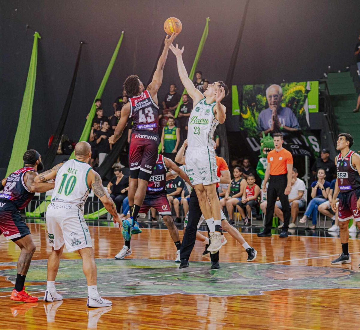 Em clima de Halloween, Bauru Basket vence o Sesi/Franca pelo NBB Caixa