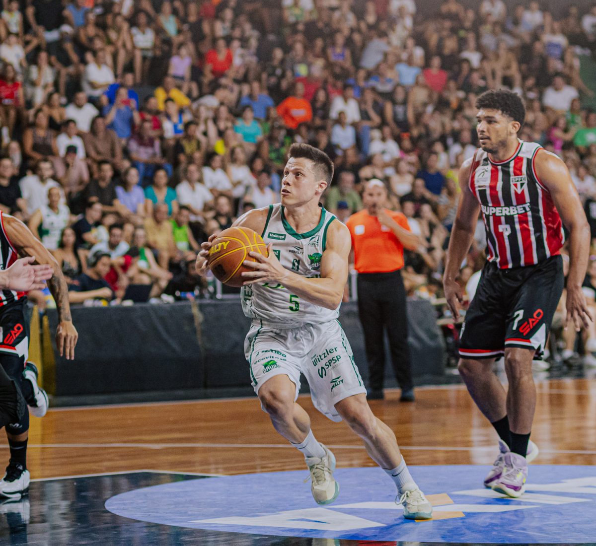 BAURU BASKET VENCE SAO PAULO EM JOGO EMOCIONANTE NO PRIMEIRO JOGO DE 2025