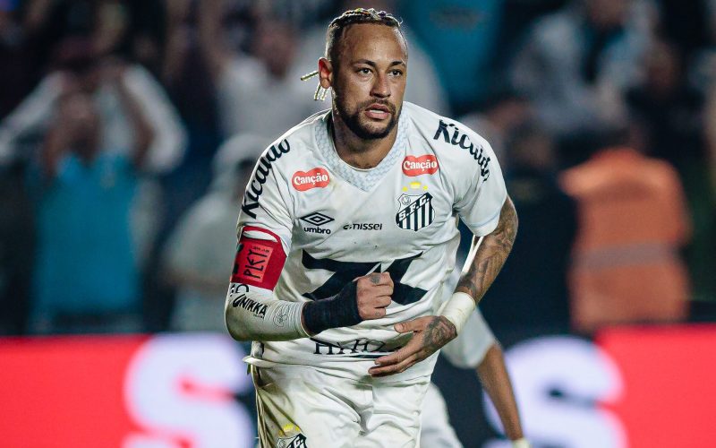 Novo Atrito com Torcedor em Derrota do Santos Levanta Debate Sobre Comportamento de Neymar e Convocação para a Copa