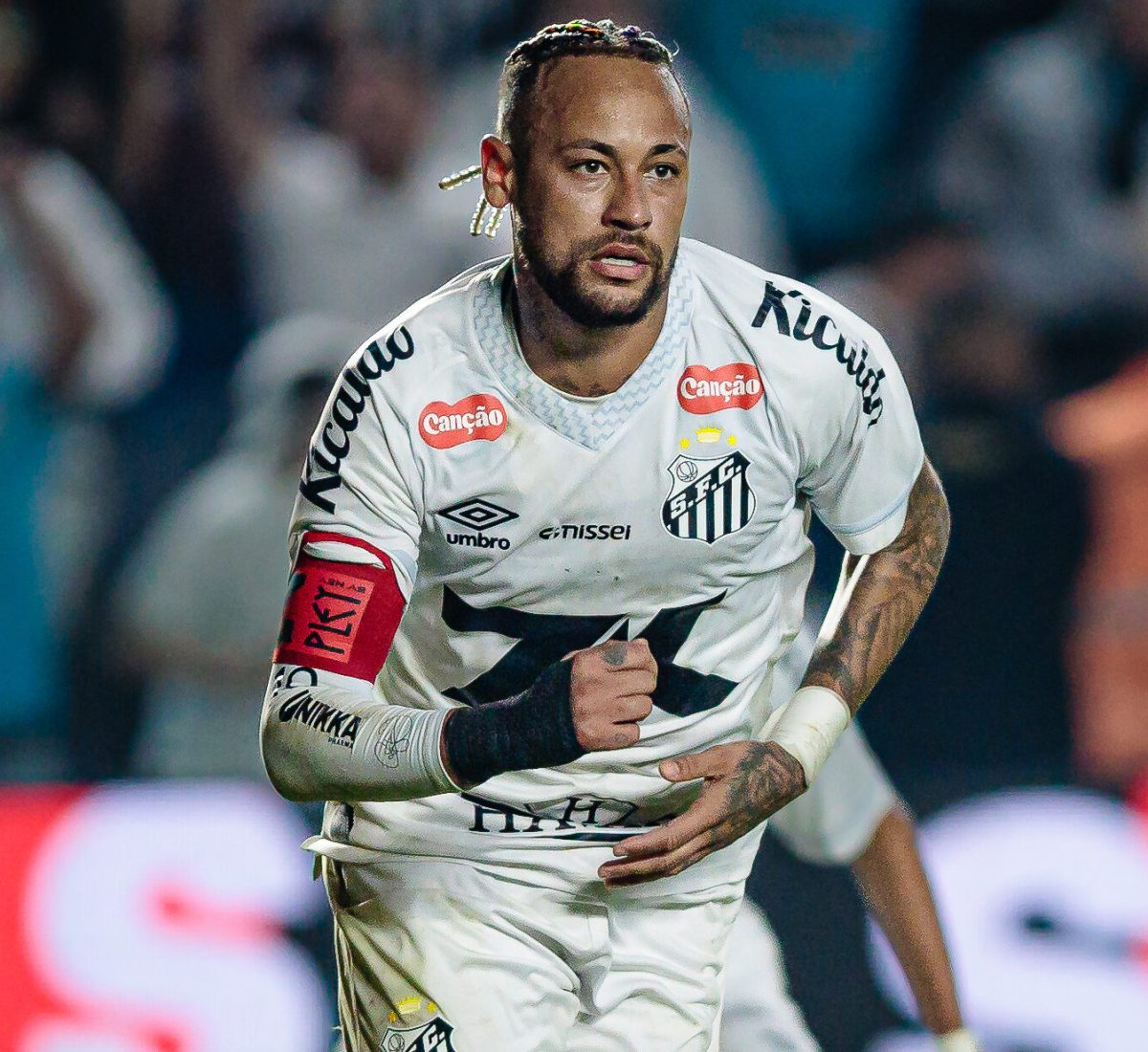 Novo Atrito com Torcedor em Derrota do Santos Levanta Debate Sobre Comportamento de Neymar e Convocação para a Copa