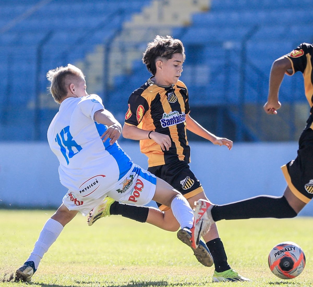 Portanto, no confronto Sub-13 entre Grêmio Novorizontino e Marília pelo Paulista, o resumo é que o Marília saiu vencedor por 3 a 2 no tempo normal e também venceu a disputa de pênaltis para o ponto extra.