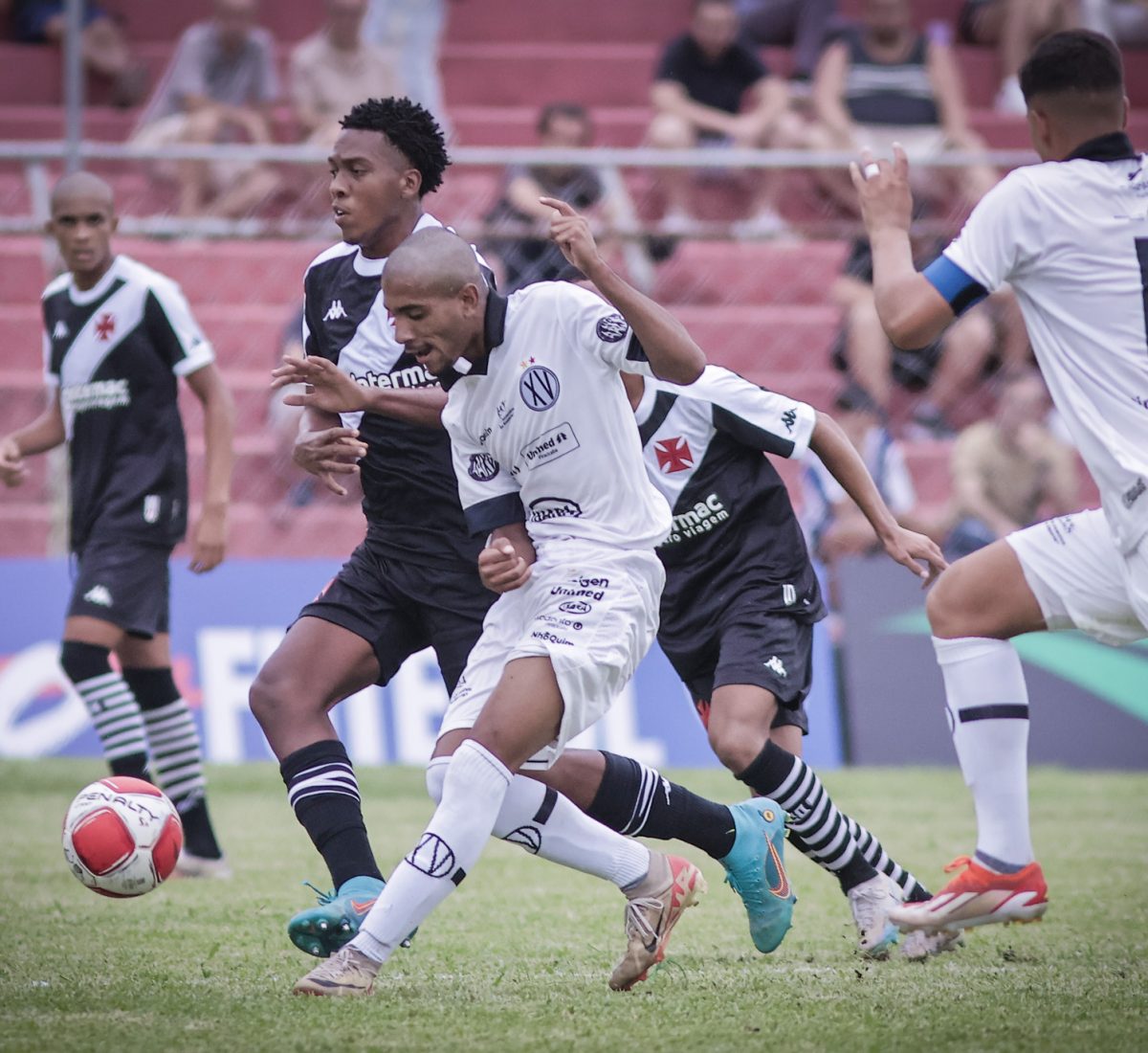 Vasco da Gama e XV de Piracicaba empataram em 1 a 1 na partida de estreia da Copa São Paulo de Futebol Júnior