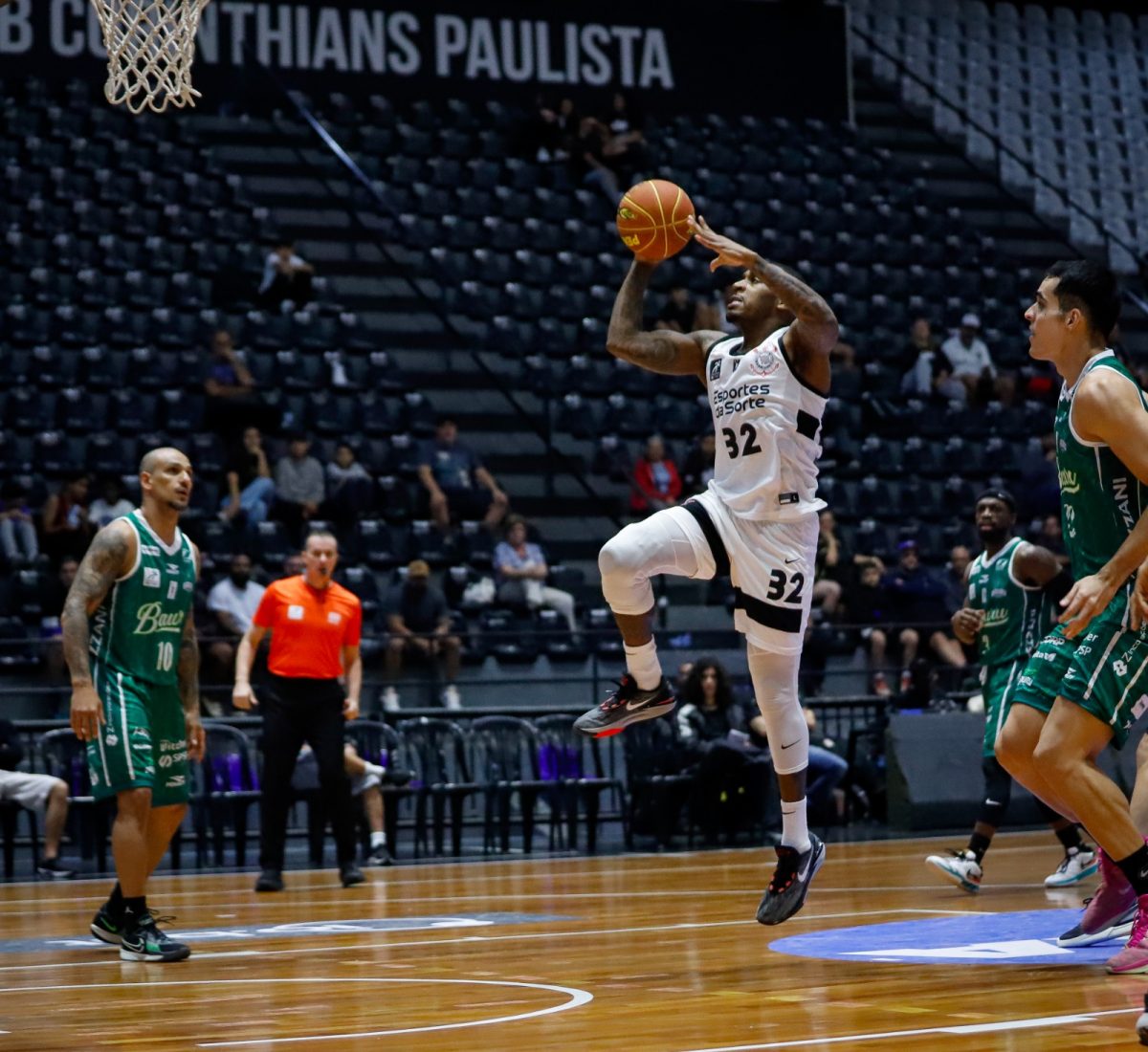 Bauru Basket sofre derrota para o Corinthians pelo NBB Caixa