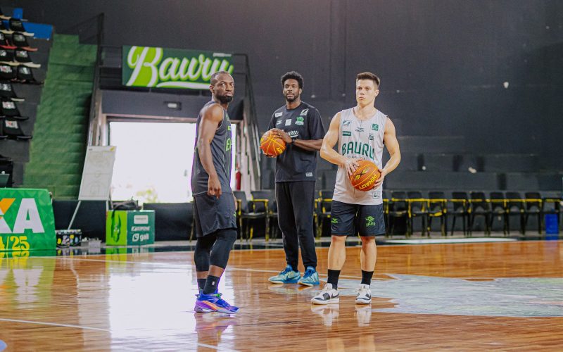 Bauru Basket visita o Corinthians nesta terça-feira (12) pelo NBB Caixa