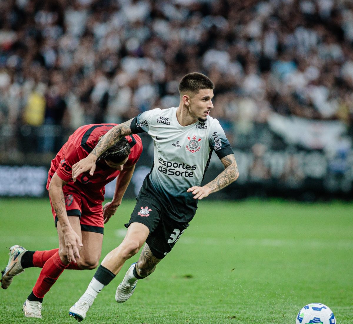 CORINTHIANS VENCE O SPORT POR 2X1 NA NEO QUIMICA ARENA COM BOA ATUAÇAO DO HOLANDES MEMPHIS DEPAY
