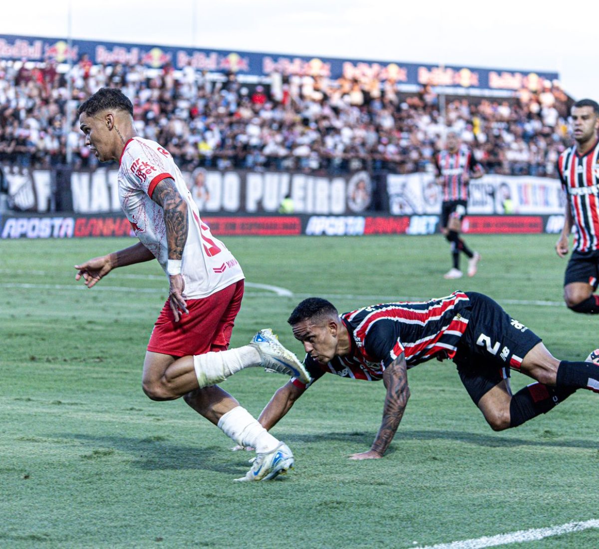São Paulo e Red Bull Bragantino empataram em 1 a 1 na 34ª rodada do Brasileirão